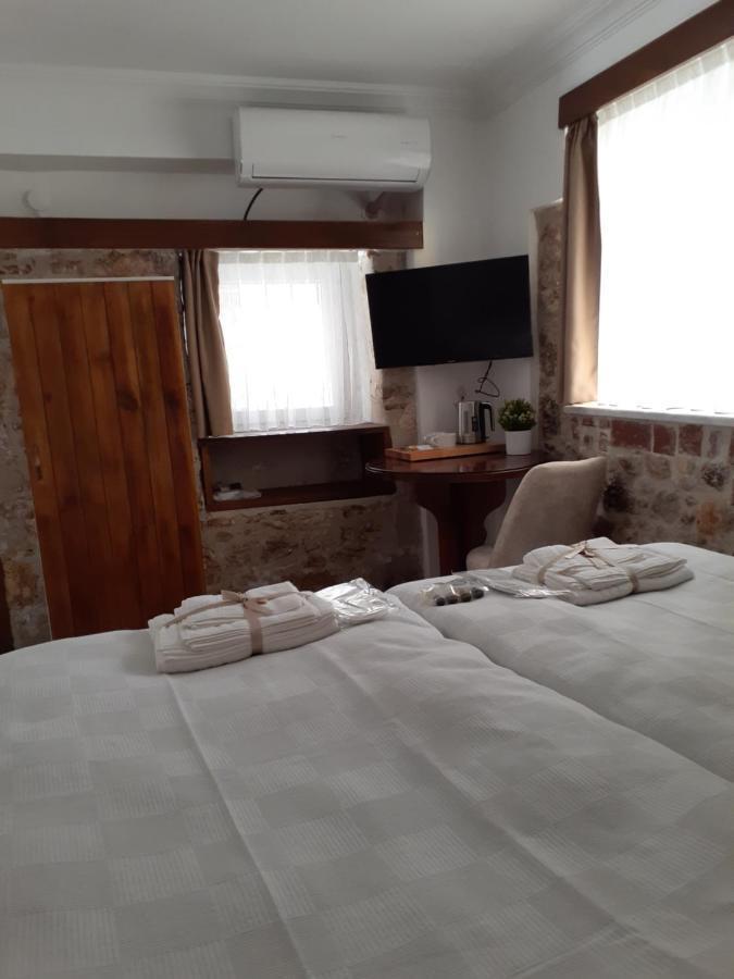 Otelia Pansiyon Ayvalik Exterior photo