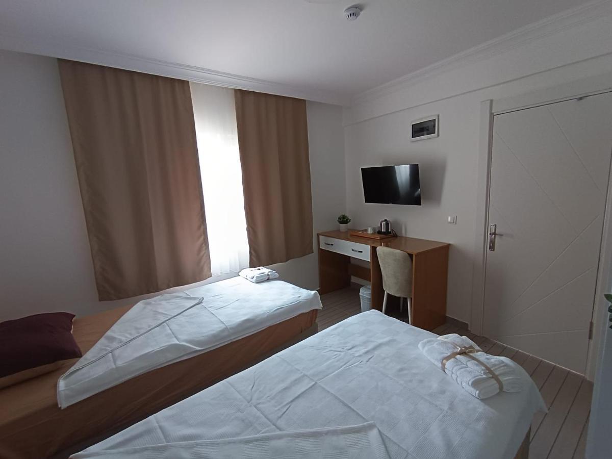 Otelia Pansiyon Ayvalik Exterior photo