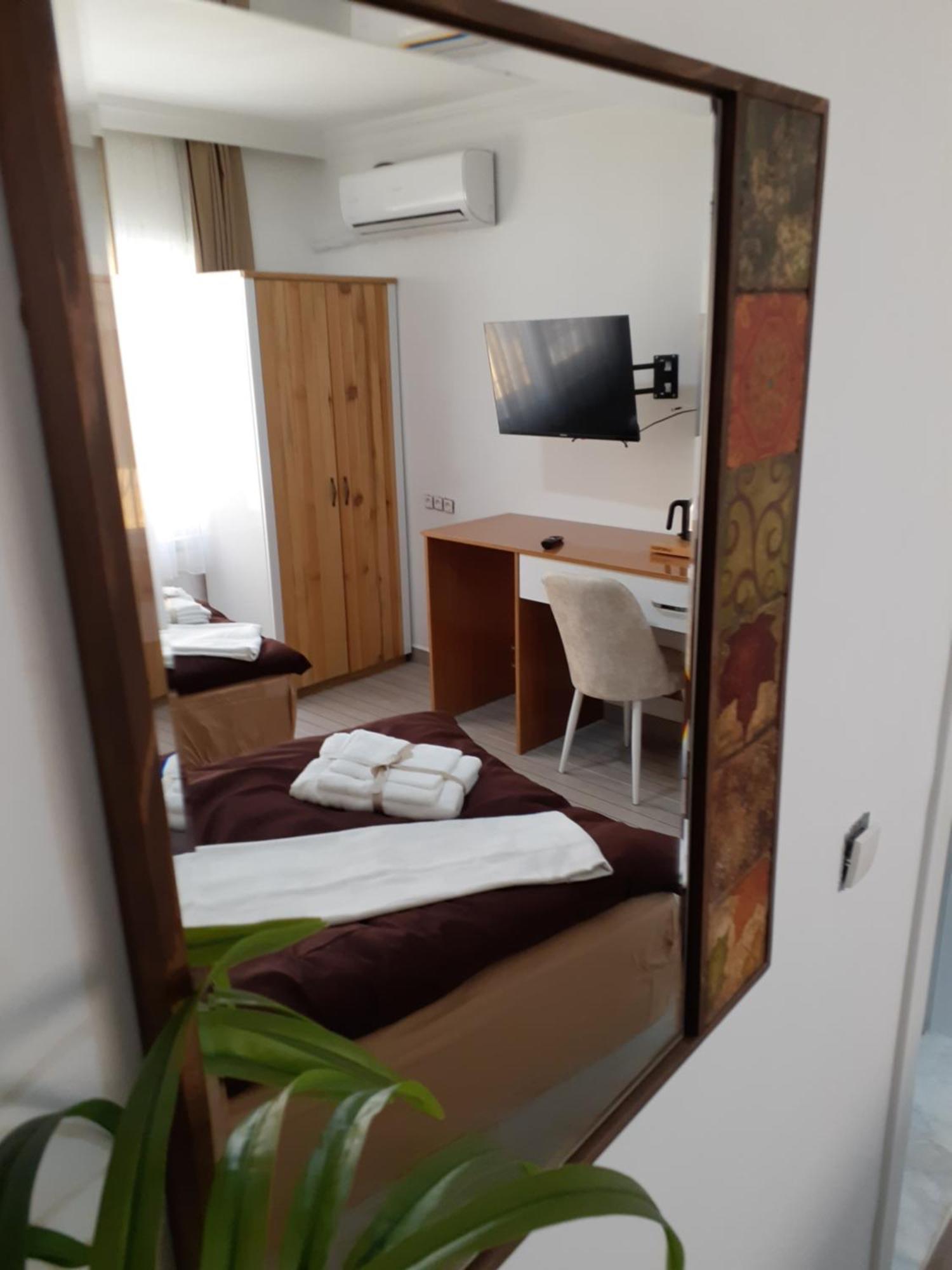Otelia Pansiyon Ayvalik Exterior photo